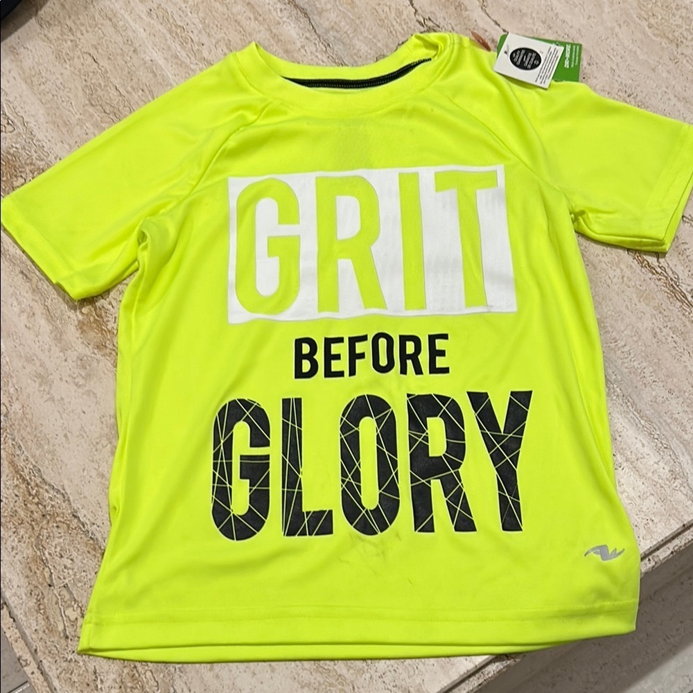 4 for 20$ / 🆕 NWT Neon Yellow Kids Sports Shirt - Grit Before Glory 4-5 years
